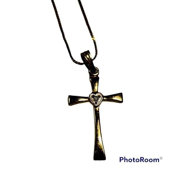 14k Gold-Filled Delicate vintage Cross and etched Heart hung on 16 inch Chain - Picture 2 of 6
